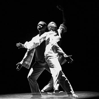 School of Dance students rehearse the choreography for Robert Battle's "Awakening." Photo by Cristian Torres. 